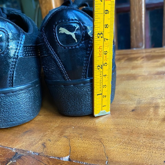 Puma Vikky Black Suede Platform Sneaker, Patent Leather & Gold Detailing, Size 8 - Picture 11 of 11